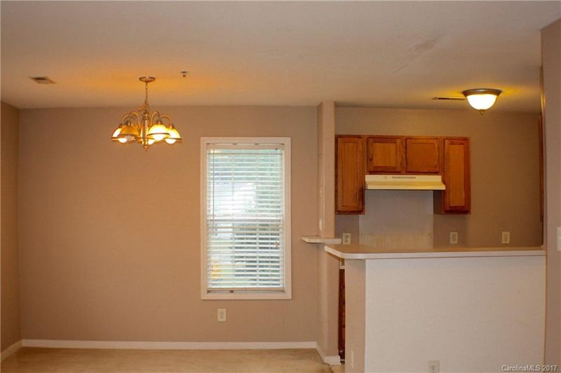 3933 Mohawk Ct, Charlotte, NC 28215