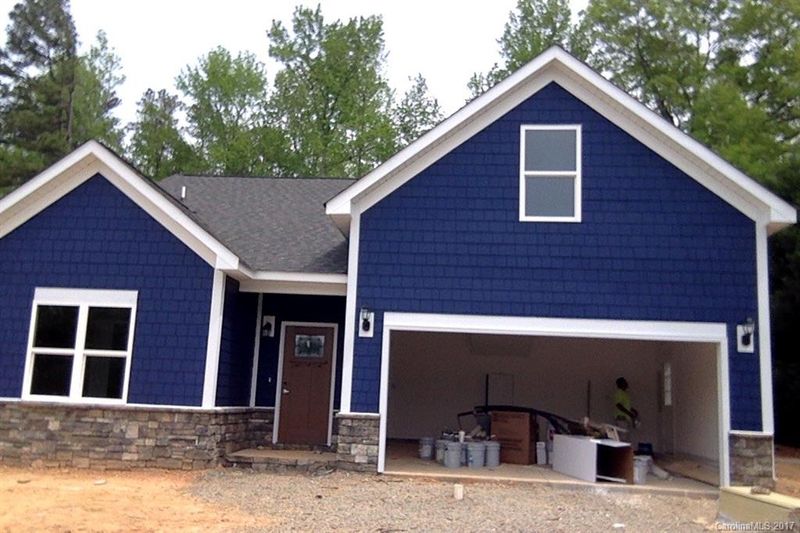 701 Pesca Ln, Matthews, NC 28104
