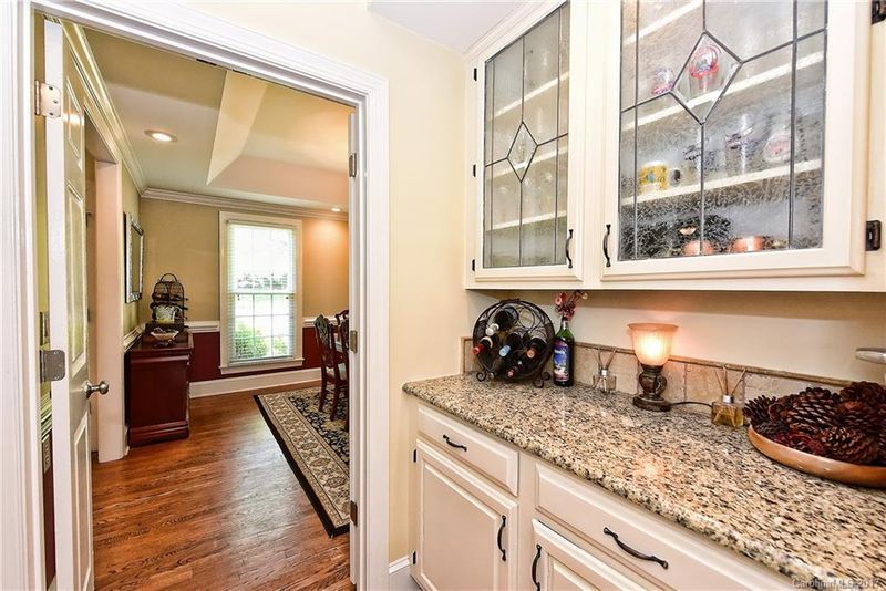5304 Rockhill Ln, Charlotte, NC 28277