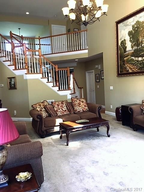 127 Meadow Run Ln, Mooresville, NC 28117