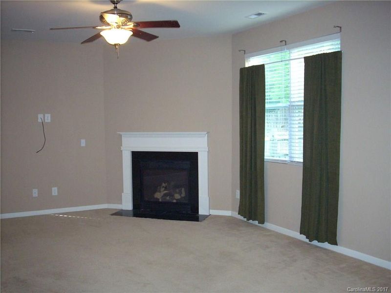 2331 Savannah Hills Dr, Matthews, NC 28105
