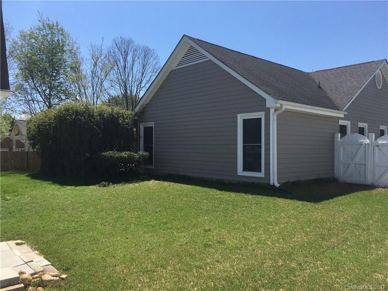 13533 Thicket Ct, Charlotte, NC 28273