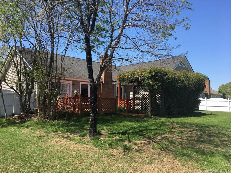 13533 Thicket Ct, Charlotte, NC 28273