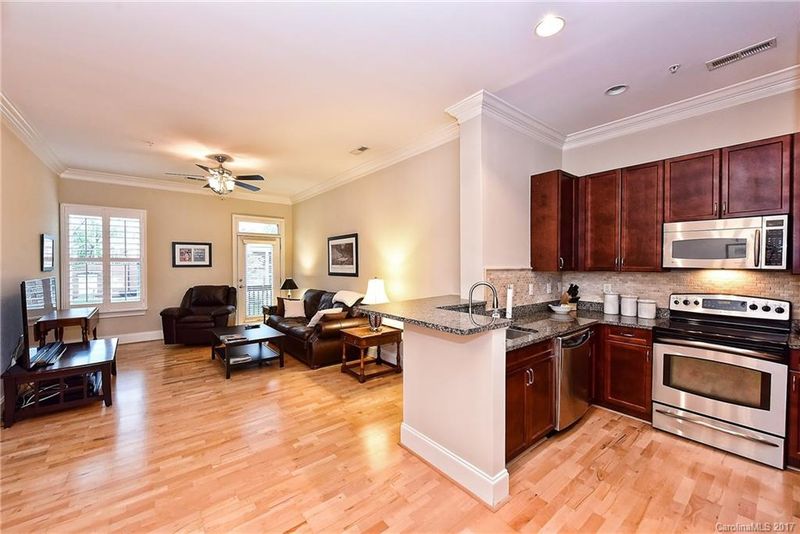 2954 Selwyn Ave #204, Charlotte, NC 28209