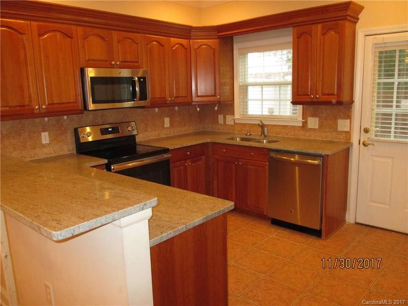 113 Quality Dr #L15, Mount Holly, NC 28120