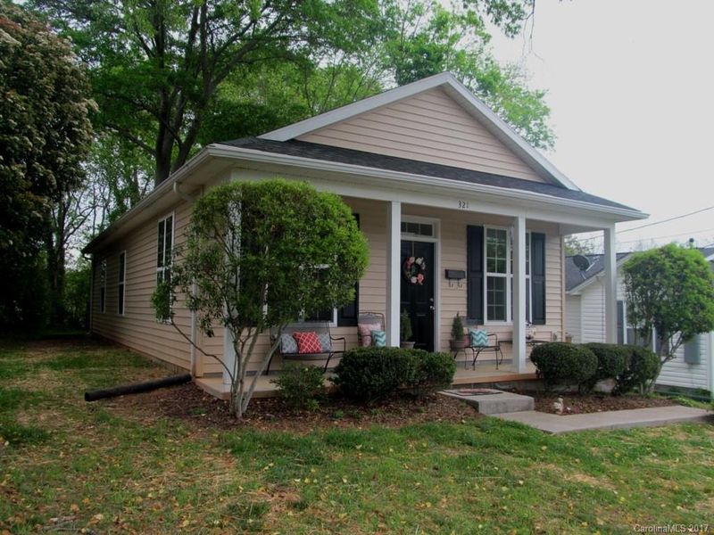 321 High St, Lincolnton, NC 28092
