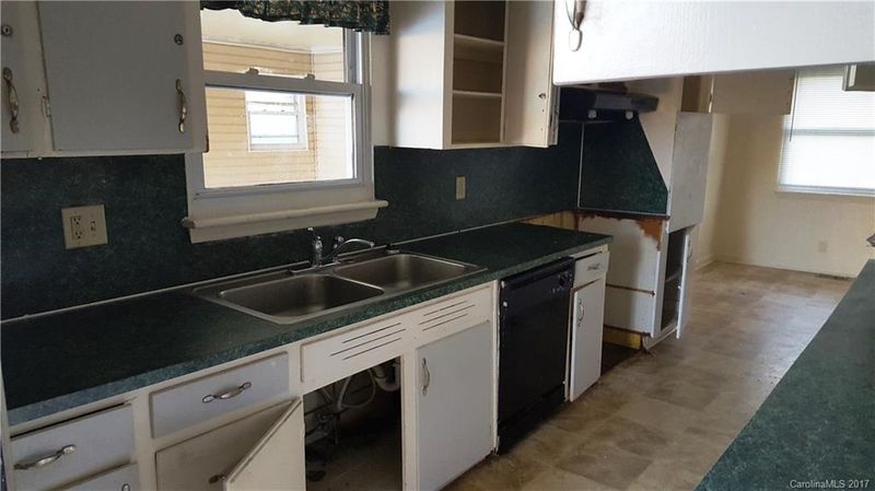 2211 Carolina Ave, Kannapolis, NC 28083