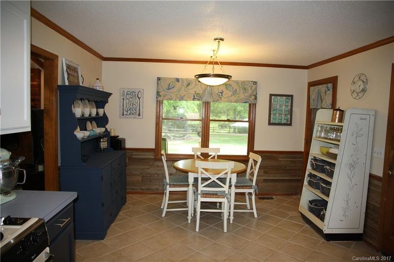 6501 River Hills Dr, Harrisburg, NC 28075