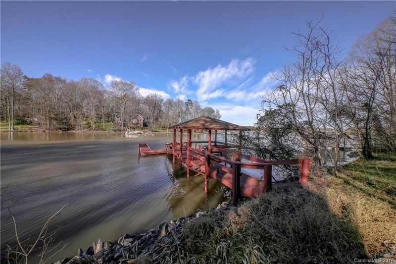 6946 Pine Moss Ln #60 section 15, Clover, SC 29710