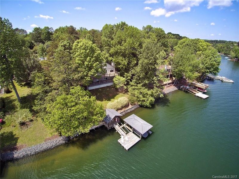 1151 Molokai Dr, Tega Cay, SC 29708