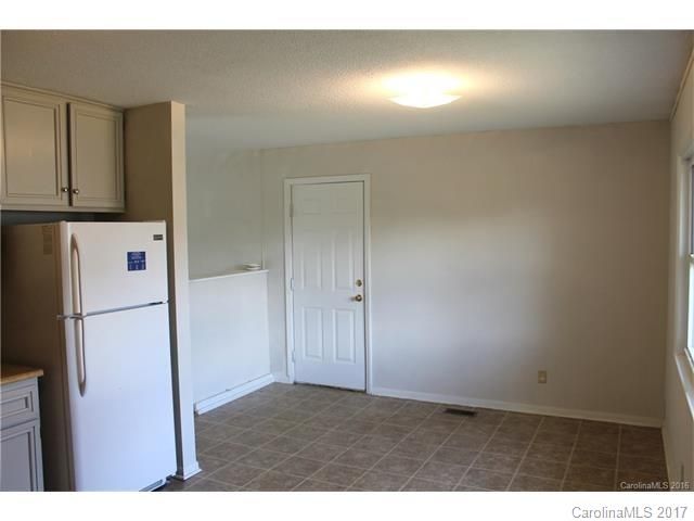 2538 Vinton Dr, Dallas, NC 28034