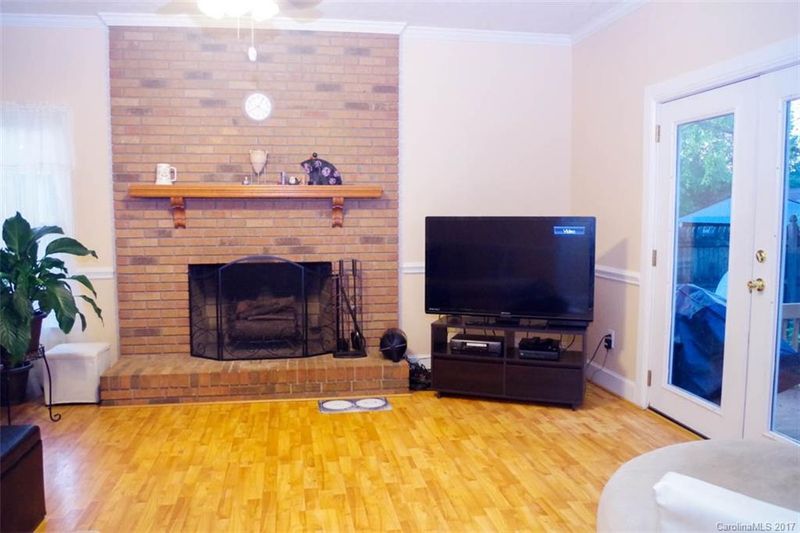 2254 Jon Chris Dr, Harrisburg, NC 28075