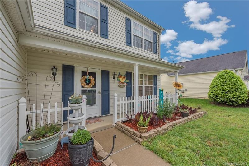 3925 Edgeview Dr, Indian Trail, NC 28079