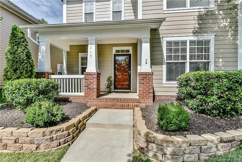 9219 Island Overlook Ct, Cornelius, NC 28031
