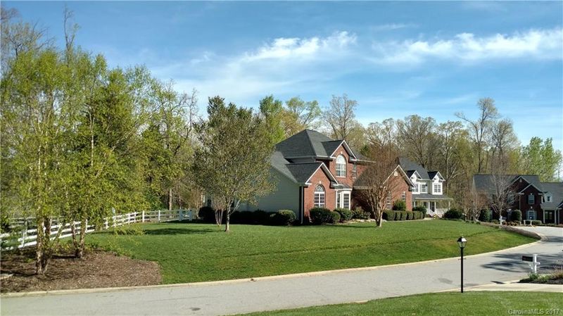 1524 Chartwell Ct, Concord, NC 28025
