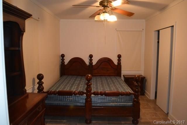 1470 Kings Cir, Lancaster, SC 29720