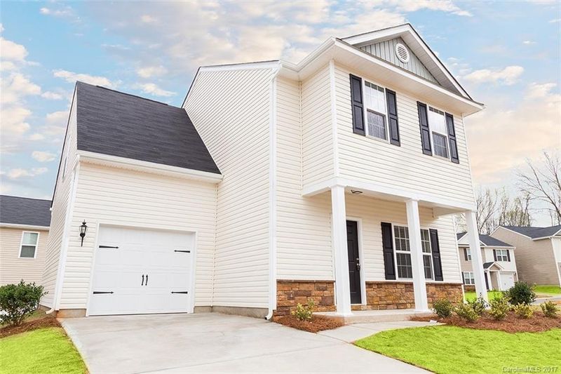 7626 Mockernut Dr, Charlotte, NC 28215