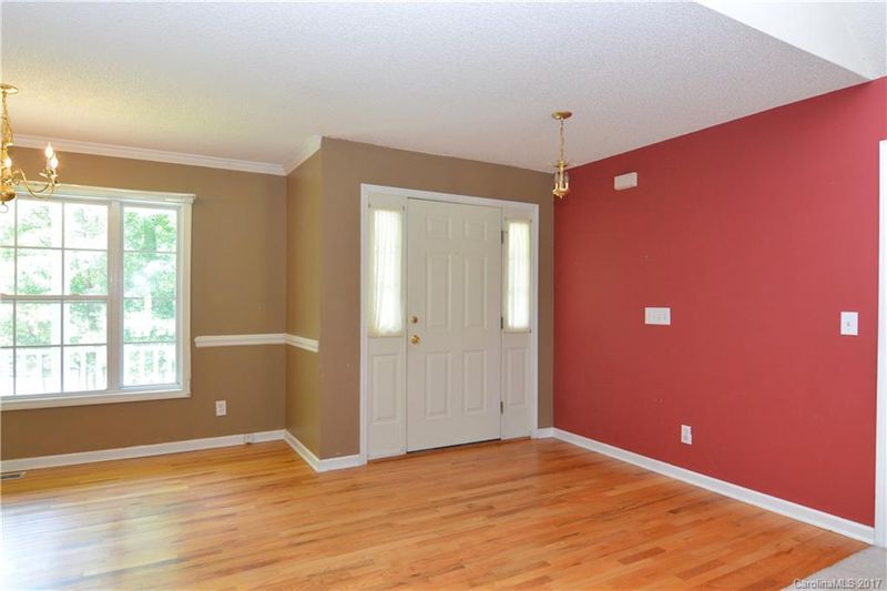 1009 Riddle Oak Ln, Clover, SC 29710