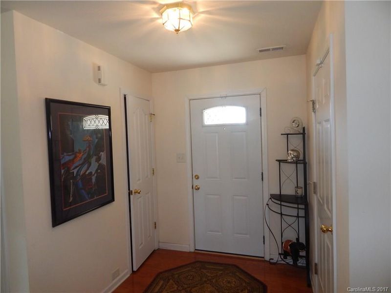 8232 Belmont Stables Dr, Charlotte, NC 28216
