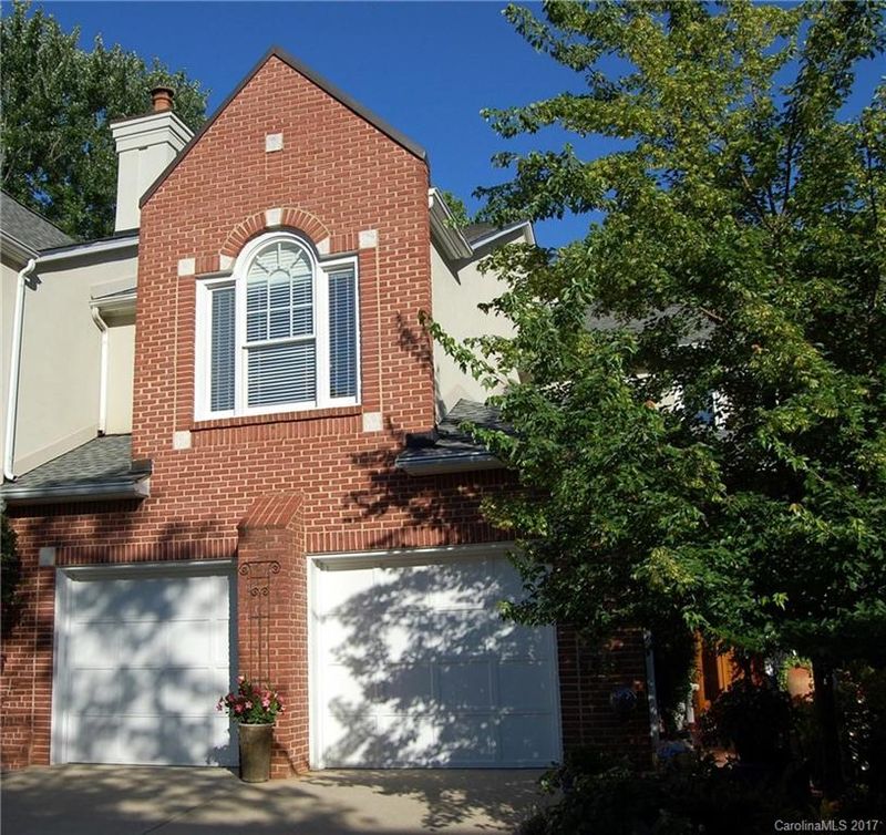 6035 Sharon Rd #10, Charlotte, NC 28210