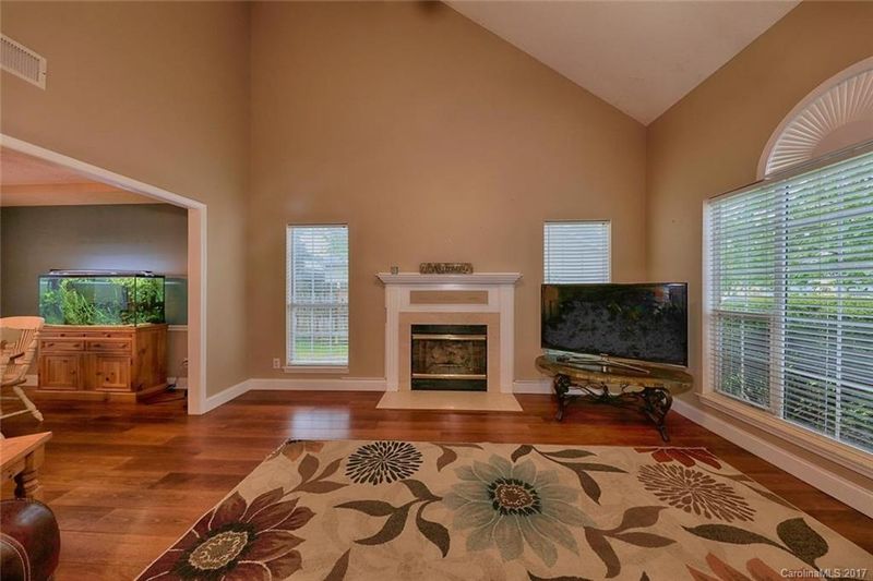 910 Treasure Pl, Concord, NC 28025