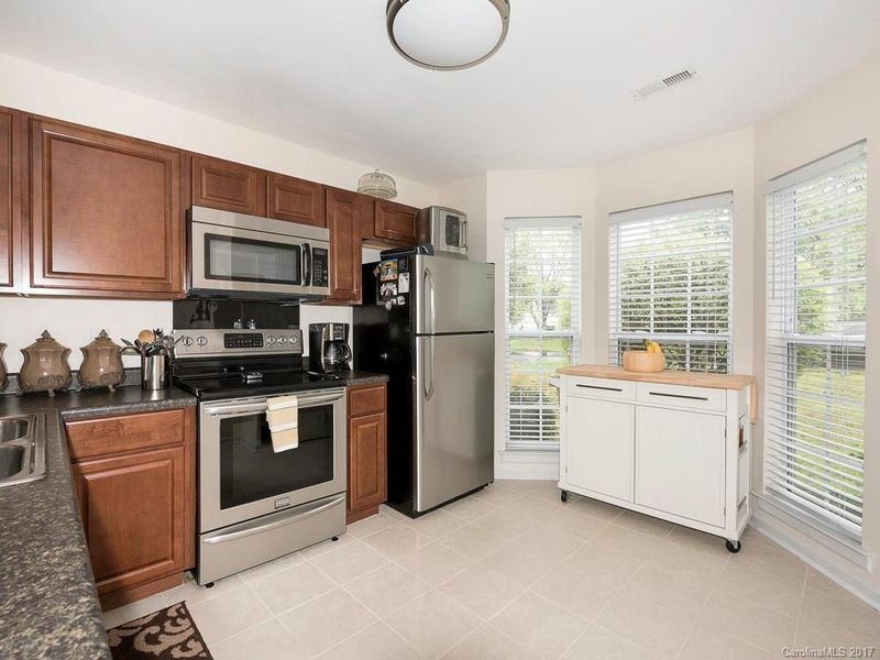 9700 Veronica Dr, Charlotte, NC 28215