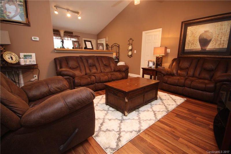 838 Loch Lomond Cir, Concord, NC 28025