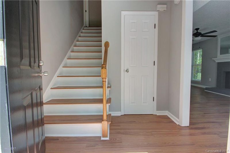 7724 Blythwood Ln, Charlotte, NC 28227