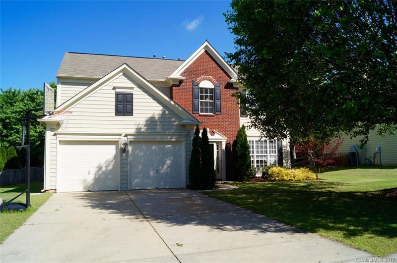 2724 Apple Twig Dr, Charlotte, NC 28270