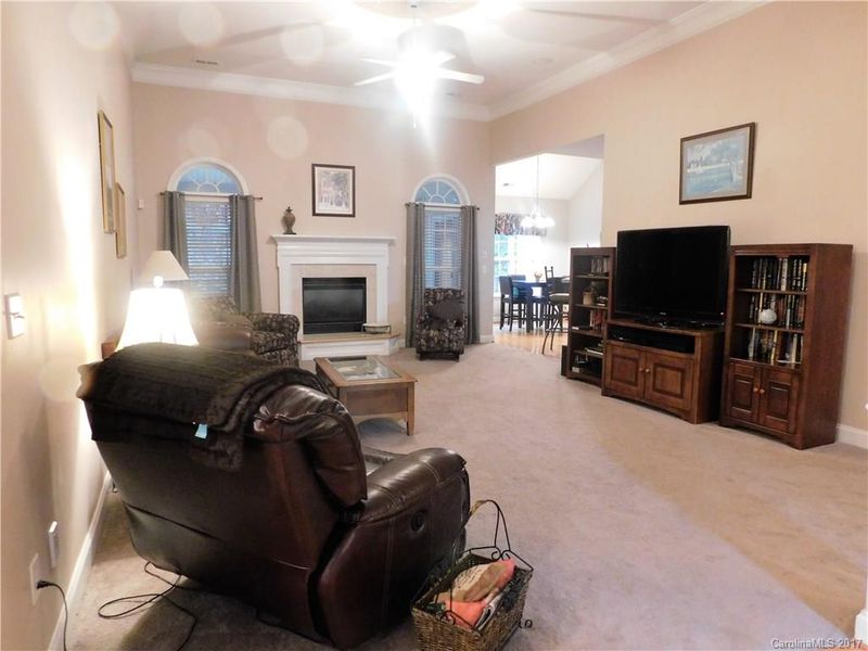 7513 Sedgebrook Dr E, Stanley, NC 28164