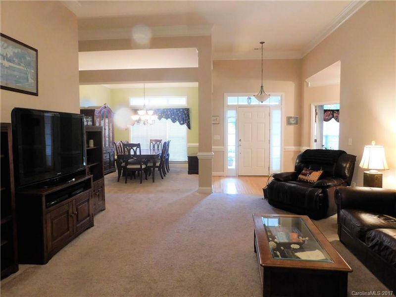 7513 Sedgebrook Dr E, Stanley, NC 28164