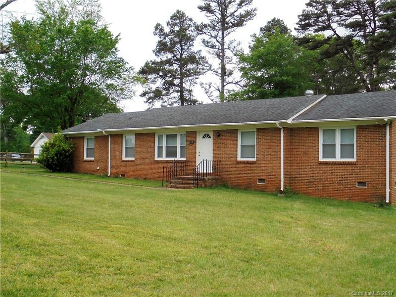 4401 Kayron Dr, Charlotte, NC 28269