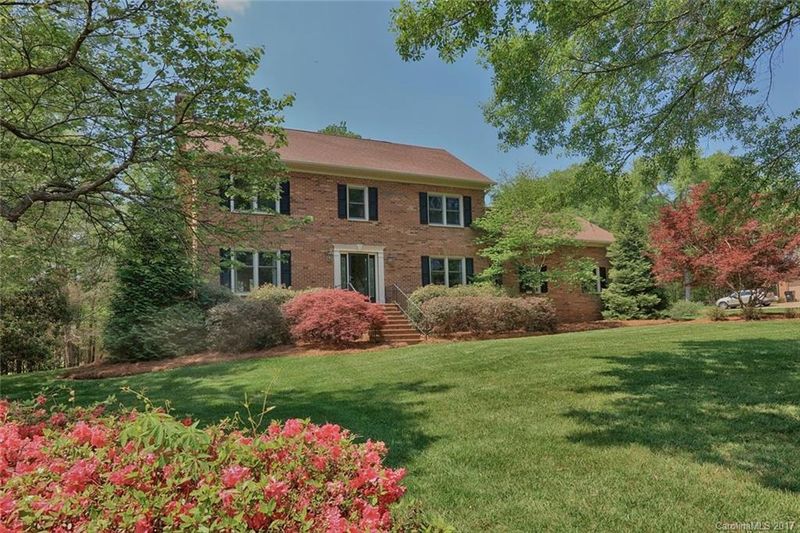 807 Hanover Dr, Concord, NC 28027