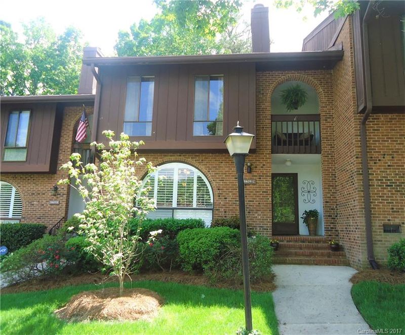 5809 Sharon Rd #C, Charlotte, NC 28210