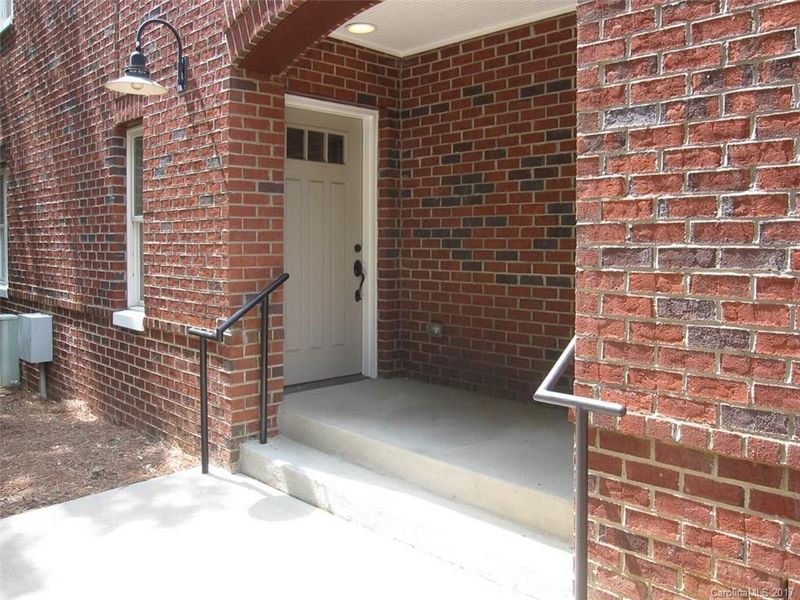 106 N Laurel Ave #119, Charlotte, NC 28207