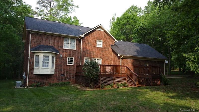146 Valley Glen Dr, Waxhaw, NC 28173