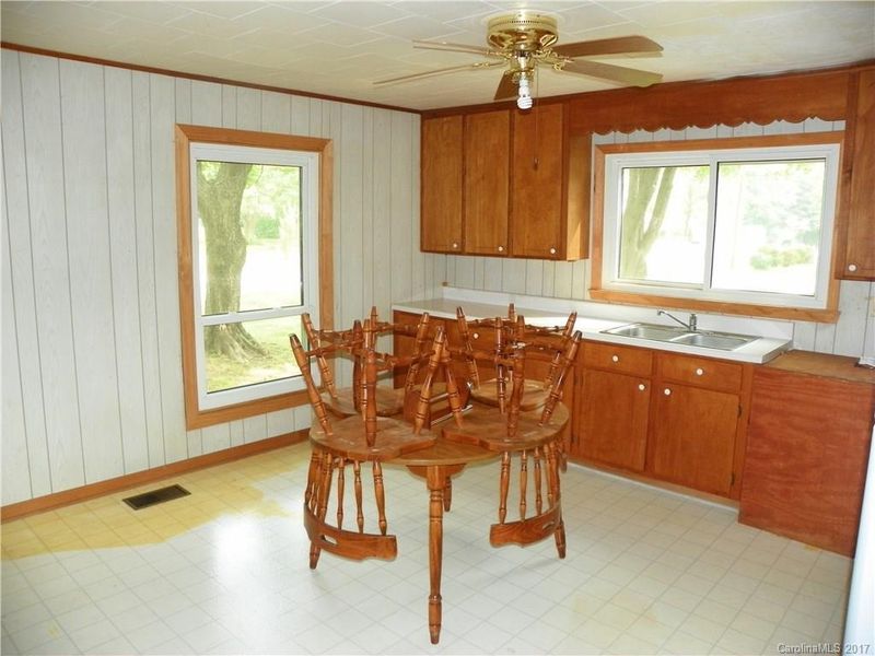 14 Barbee Rd, Concord, NC 28027