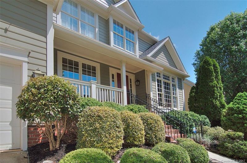 6629 Fairway Point Dr, Charlotte, NC 28269