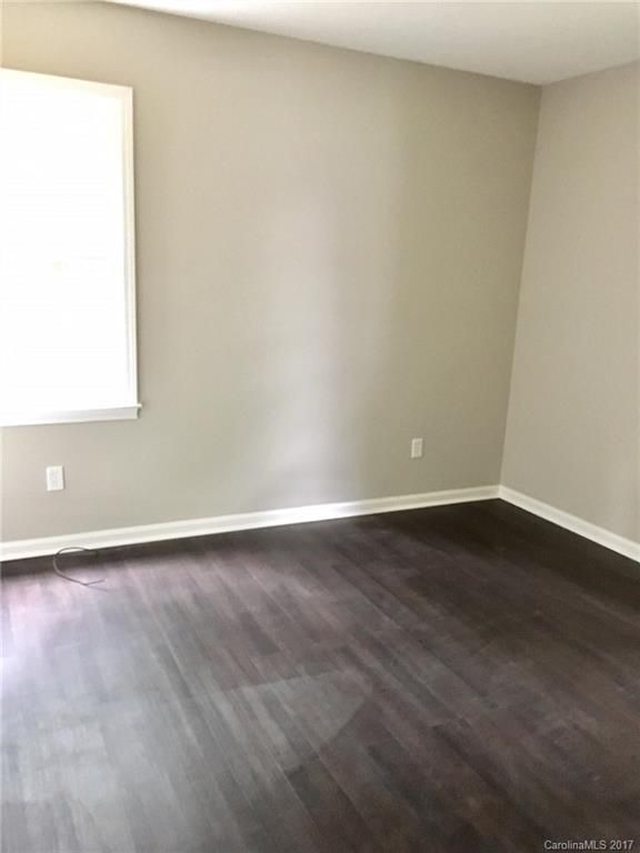 511 Fieldcrest Dr, Chester, SC 29706