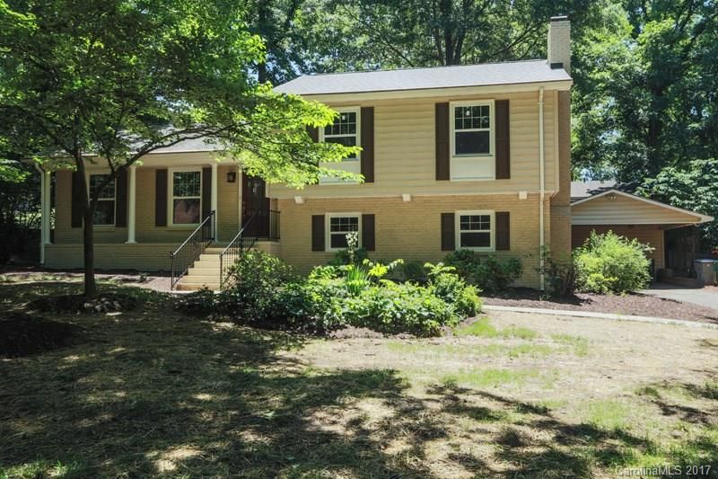 7001 Queensberry Dr, Charlotte, NC 28226