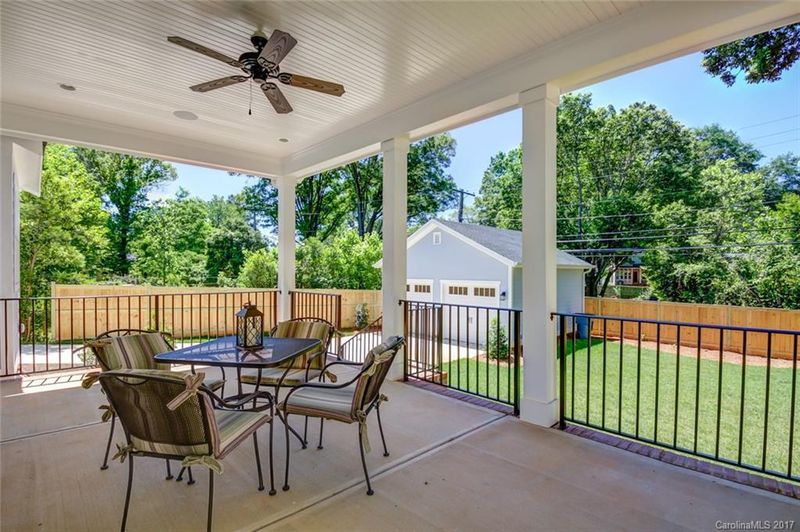 620 Melbourne Ct, Charlotte, NC 28209