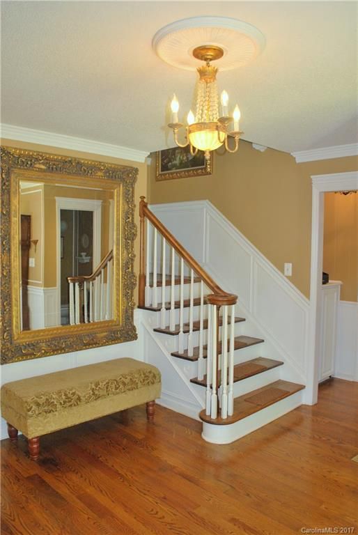 7020 Old Oak Ln, Mint Hill, NC 28227