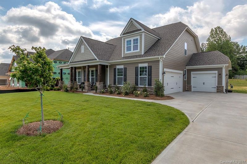 1036 Torrens Dr, Wesley Chapel, NC 28110