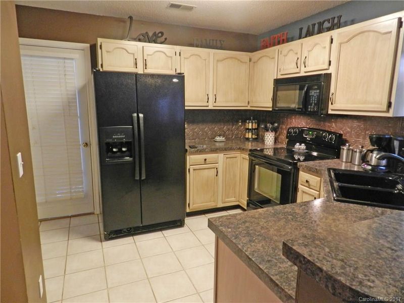 2712 Bathgate Ln, Matthews, NC 28105