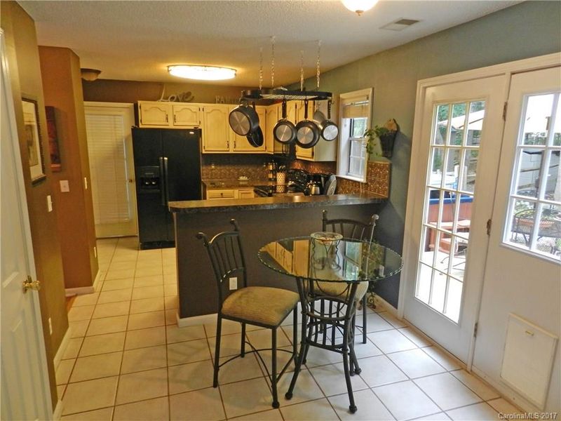2712 Bathgate Ln, Matthews, NC 28105