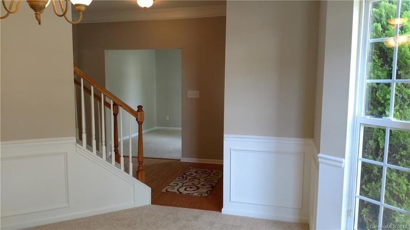 11129 Amberglades Ln, Charlotte, NC 28215