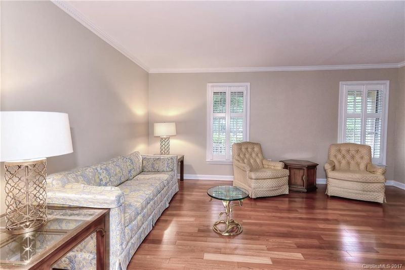 5220 Macandrew Dr, Charlotte, NC 28226