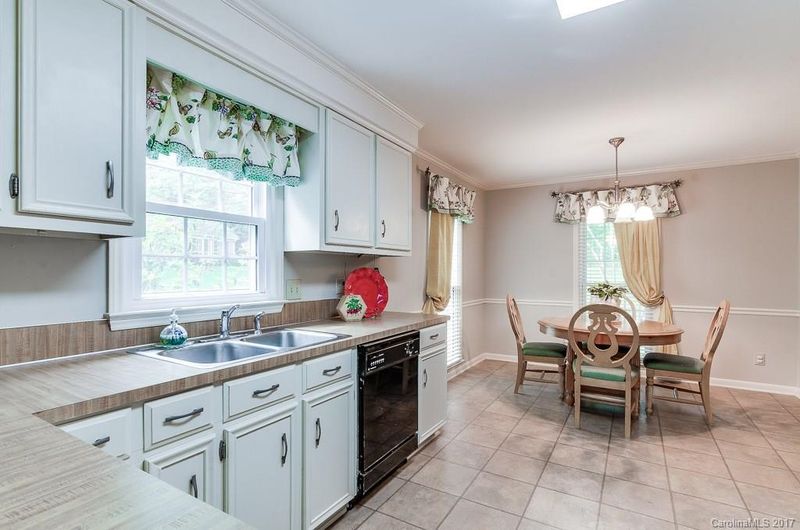 7519 Bradlow Ct, Charlotte, NC 28210