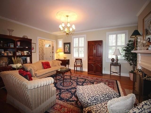 142 W End St, Chester, SC 29706