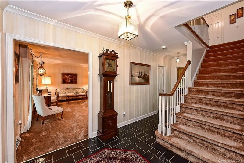 1016 Weber Ct, Charlotte, NC 28211